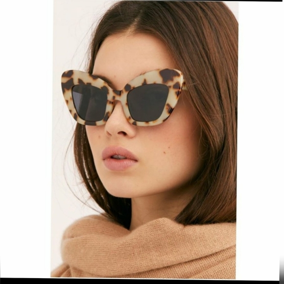 Free People Extreme Cat Eye Sunglasses